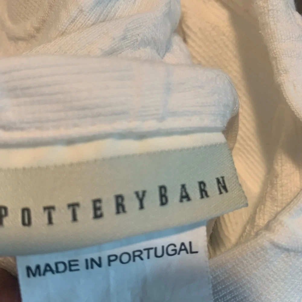 Pottery Barn King Duvet w 2 Euros